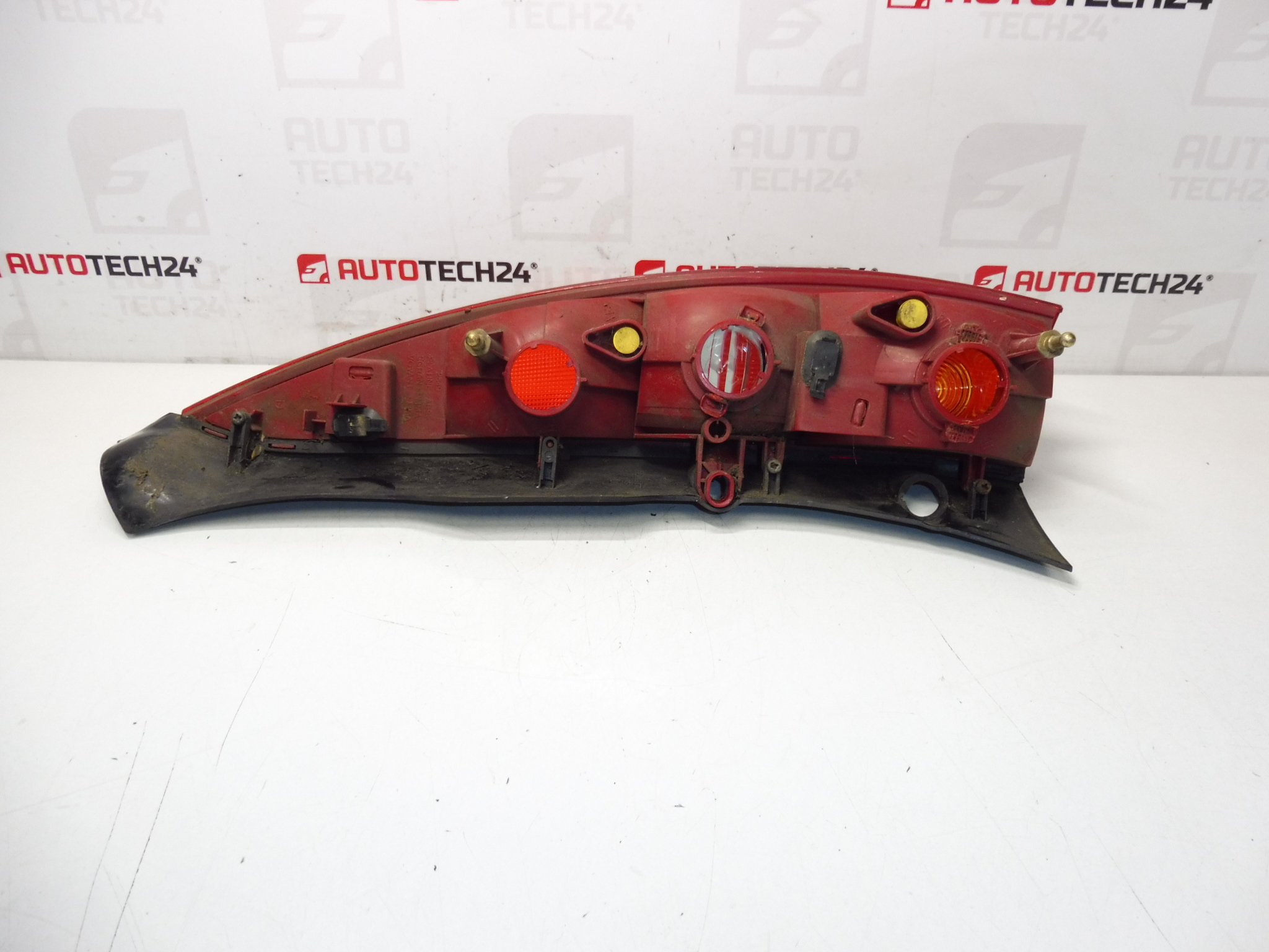 Pravá zadní spodní lampa Citroën C5 I a II Kombi 9637356480 6351P7 - Obrázek 2