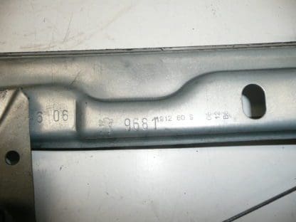 Mechanismus stahování LP okna PEUGEOT 207 9681181280 9221W9 (Kopírovat)