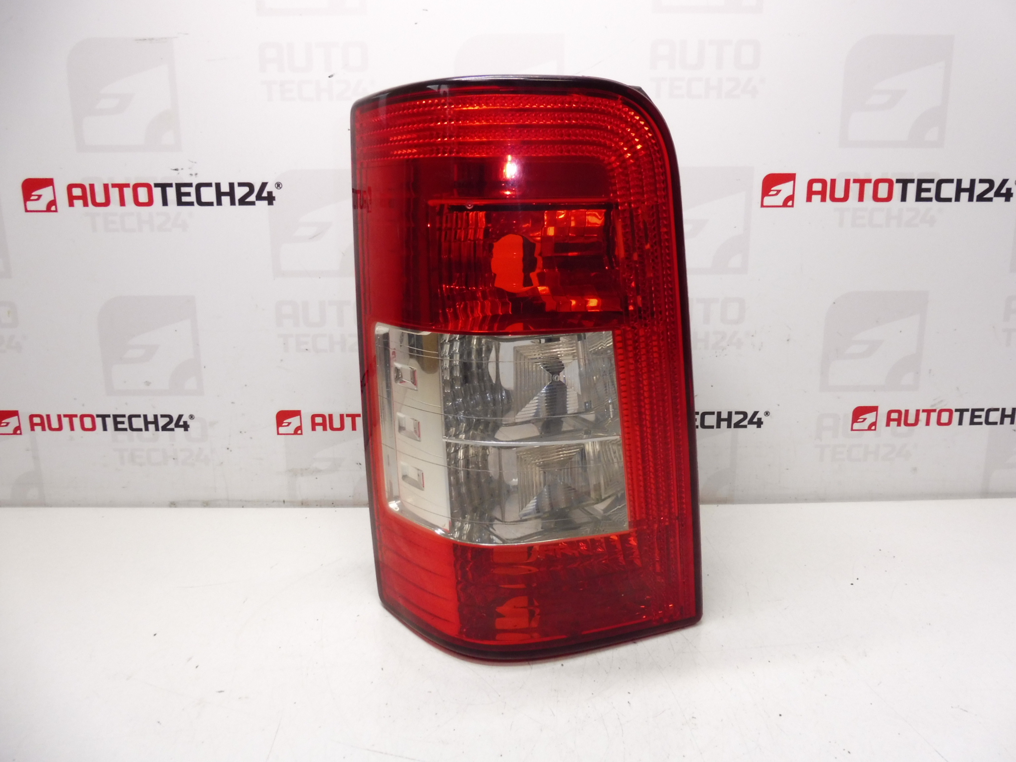 Levá zadní lampa Citroën Peugeot 6350Z0 6350CX