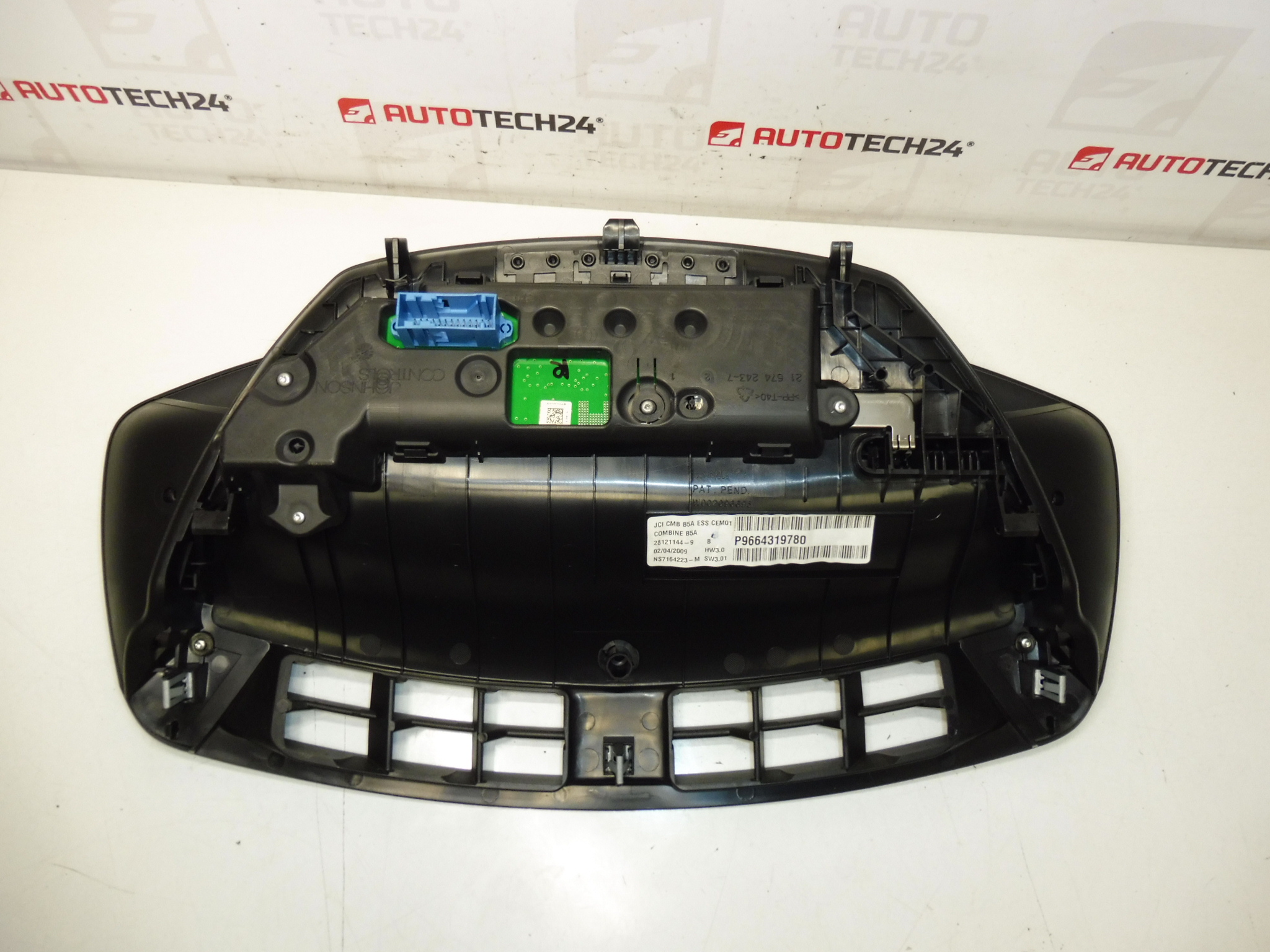 Tachometr budíky Citroën C4 115000 km 9664319780 6103A9 - Obrázek 2