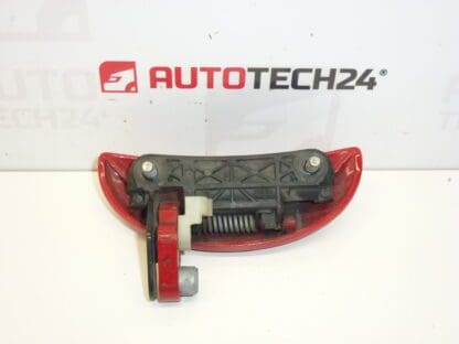 Klika pravých předních dveří Citroën C1 Peugeot 107 červená 9101AH - Image 4