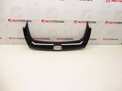Okrasný kryt Citroën C4 Picasso 9681036277 8209J2