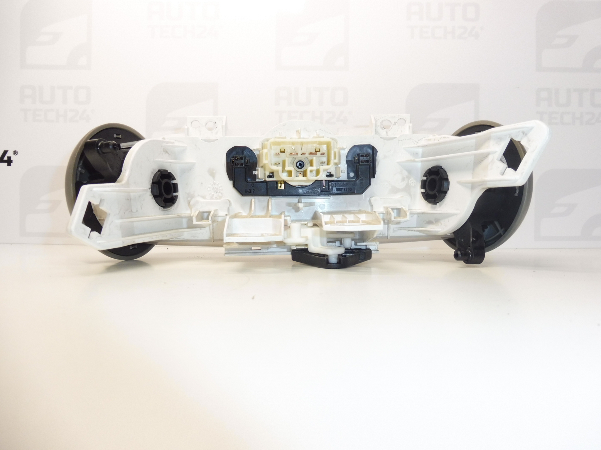 Ovladač klimatizace Citroën Peugeot 55900-0H040 55900-0H020 - Obrázek 2