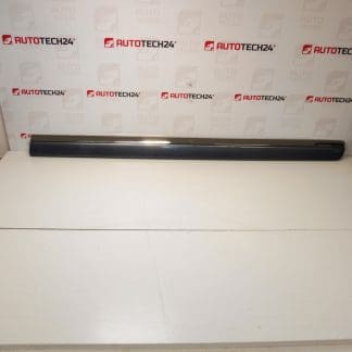 Lišta pravých předních dveří Citroen C8 Peugeot 807 EYZW 1401028477 8545GJ