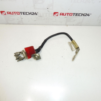 Kabel připojení + pólu v motoru Citroën Peugeot 1486450080 5642Y2