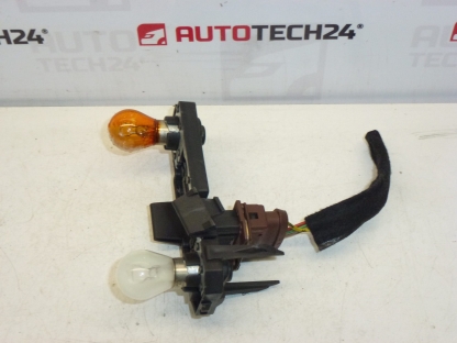 Patice pravé zadní lampy vnější Peugeot 406 COMBI 6351H5