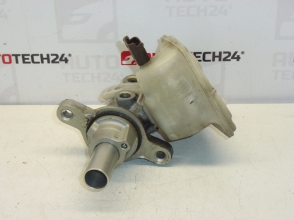 Hlavní brzdový válec Citroën Peugeot 0204254242 4601R1 4601T2