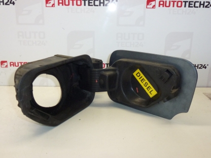 Víčko kryt nádrže Peugeot 407 1517A7 151877 EZWD