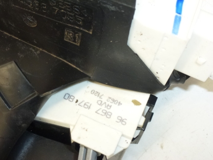 Zámek pravých předních dveří Citroën C4 9686719780 9136ES