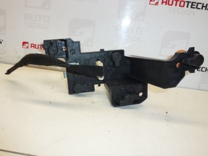 Patice s kabeláží pravé zadní lampy Peugeot 407 sedan 6351GE