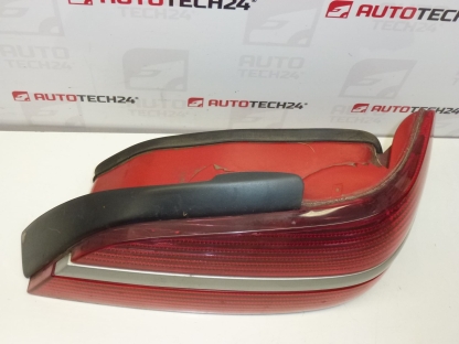Pravá zadní lampa s lištou Peugeot 406 4 dveře 9630364777 6351L5 634738