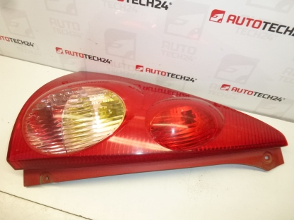 Levá zadní lampa s paticí Peugeot 107 6350X6