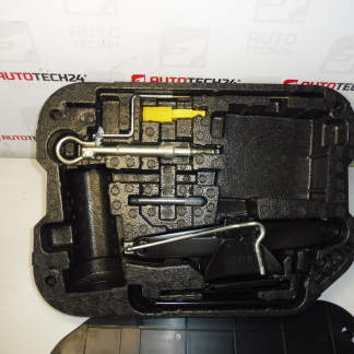 Nářadí, hever, klíč, tažné oko Citroën C4 PICASSO 6736A7 674418 672594 671809 671739