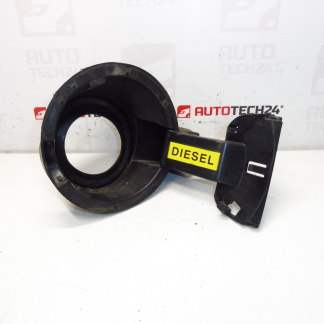 Plnící hrdlo palivové nádrže Peugeot 3008 9682803280 1517E2