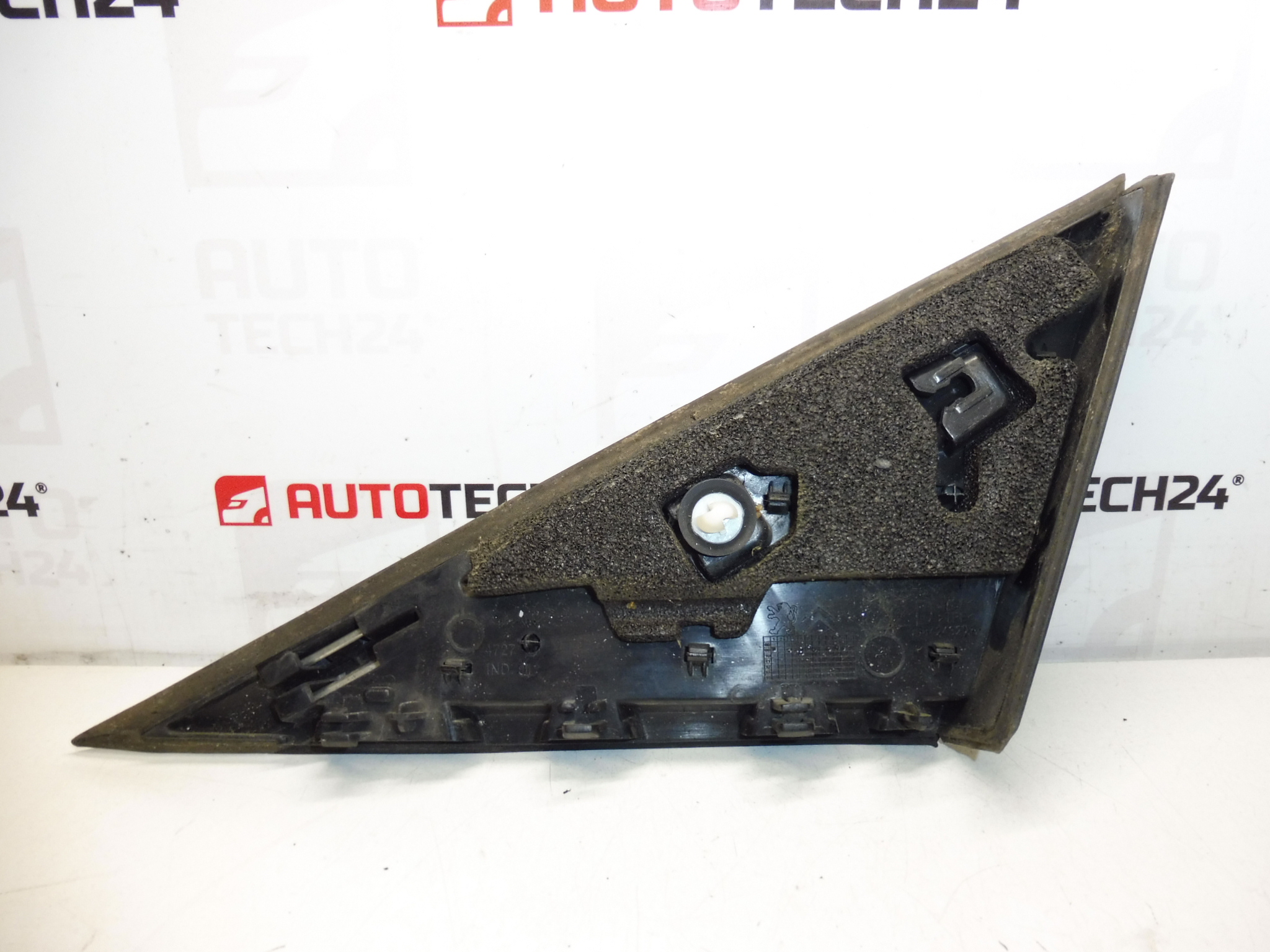 Kryt před pravým zrcátkem Peugeot 3008 a 5008 96842432XY 9025T0 - Obrázek 2