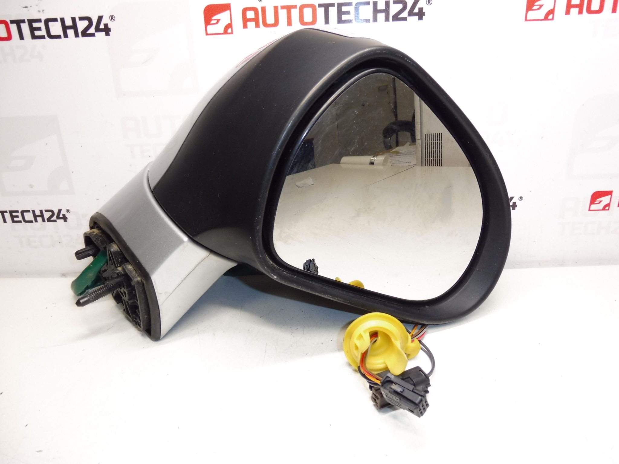 Pravé zrcátko Peugeot 308 EZRC 8153NC - Obrázek 2