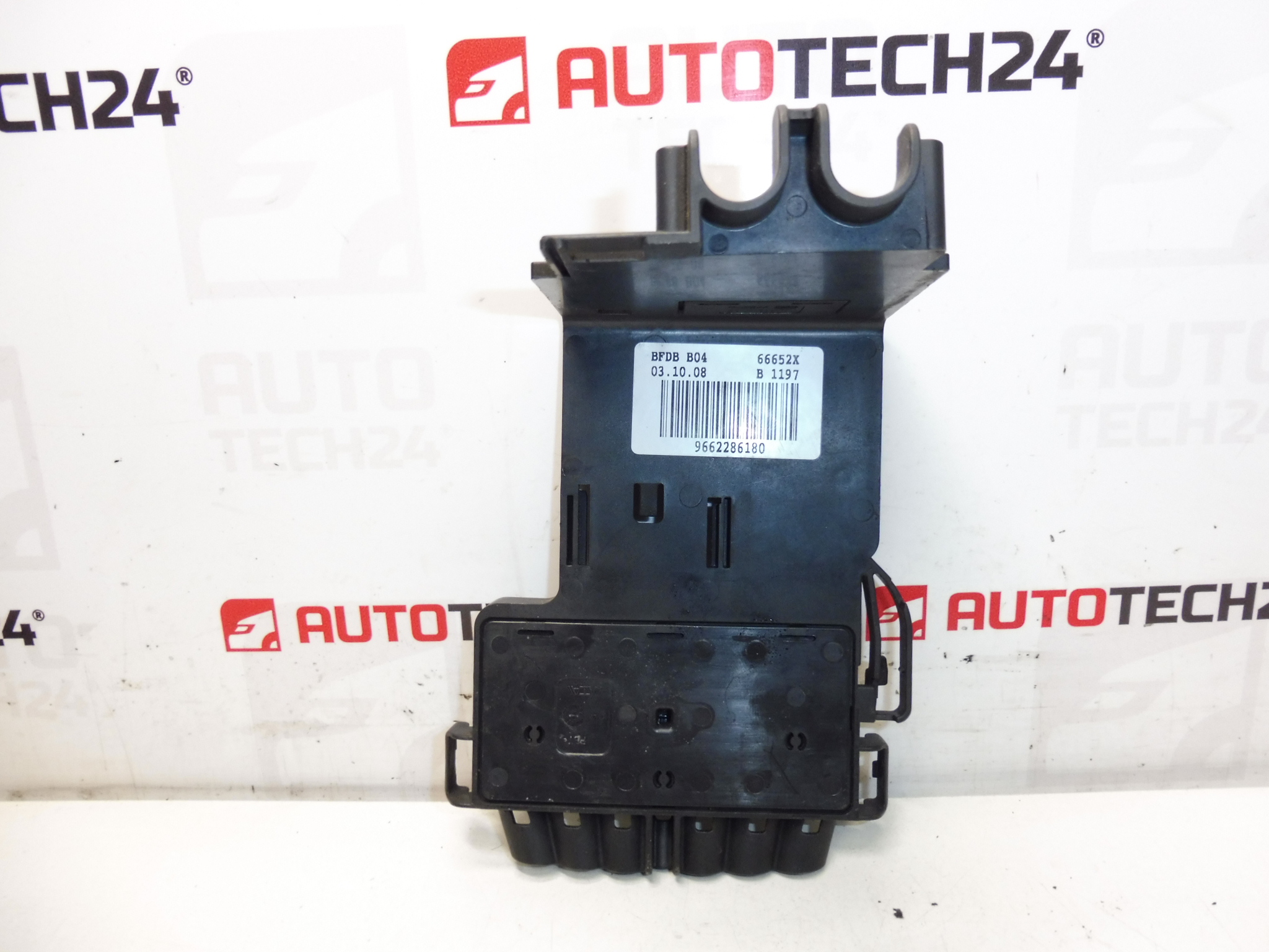 Pojistkový modul Citroën Peugeot 9662286180 6500HC - Obrázek 2