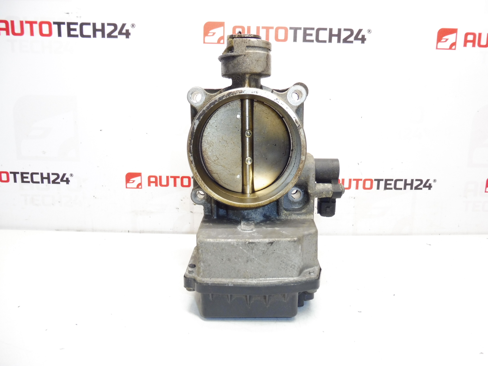 Škrtící klapka VDO Citroën Peugeot 9652682680 1635T7