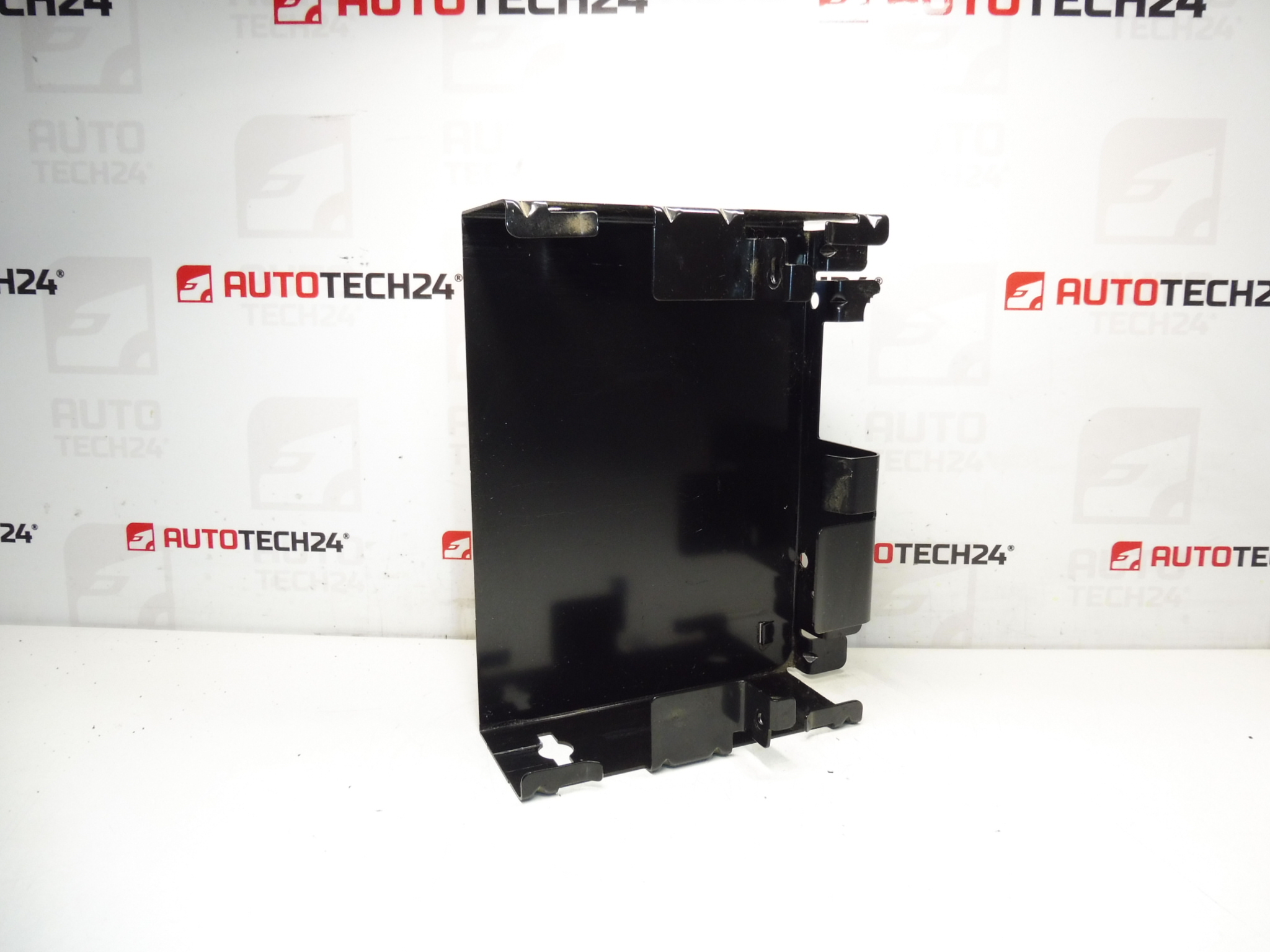 Držák CD měniče Clarion Citroën C5 6560Q4