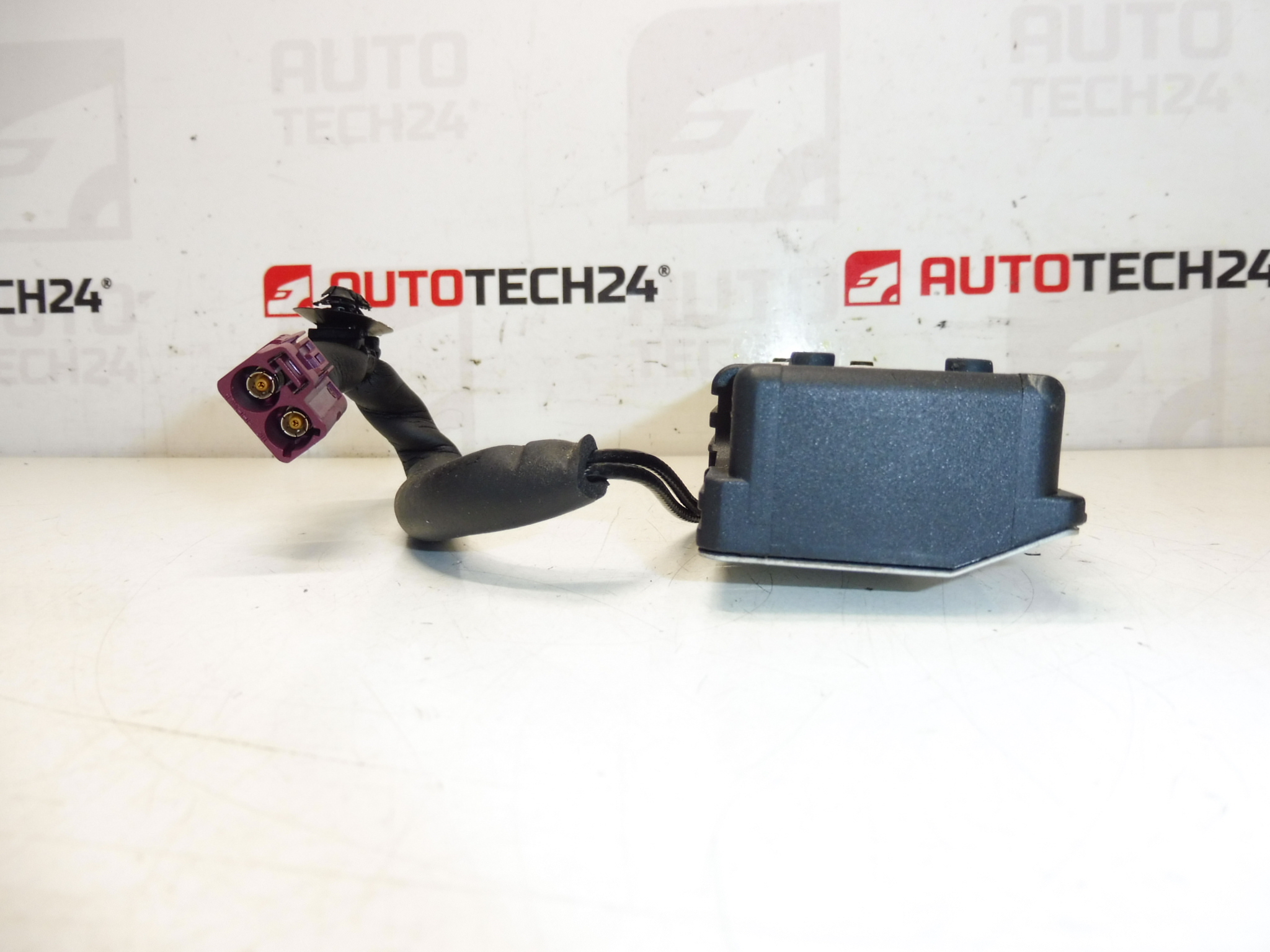 Anténa čelní sklo Peugeot 407 9661102880 6561LG - Obrázek 2