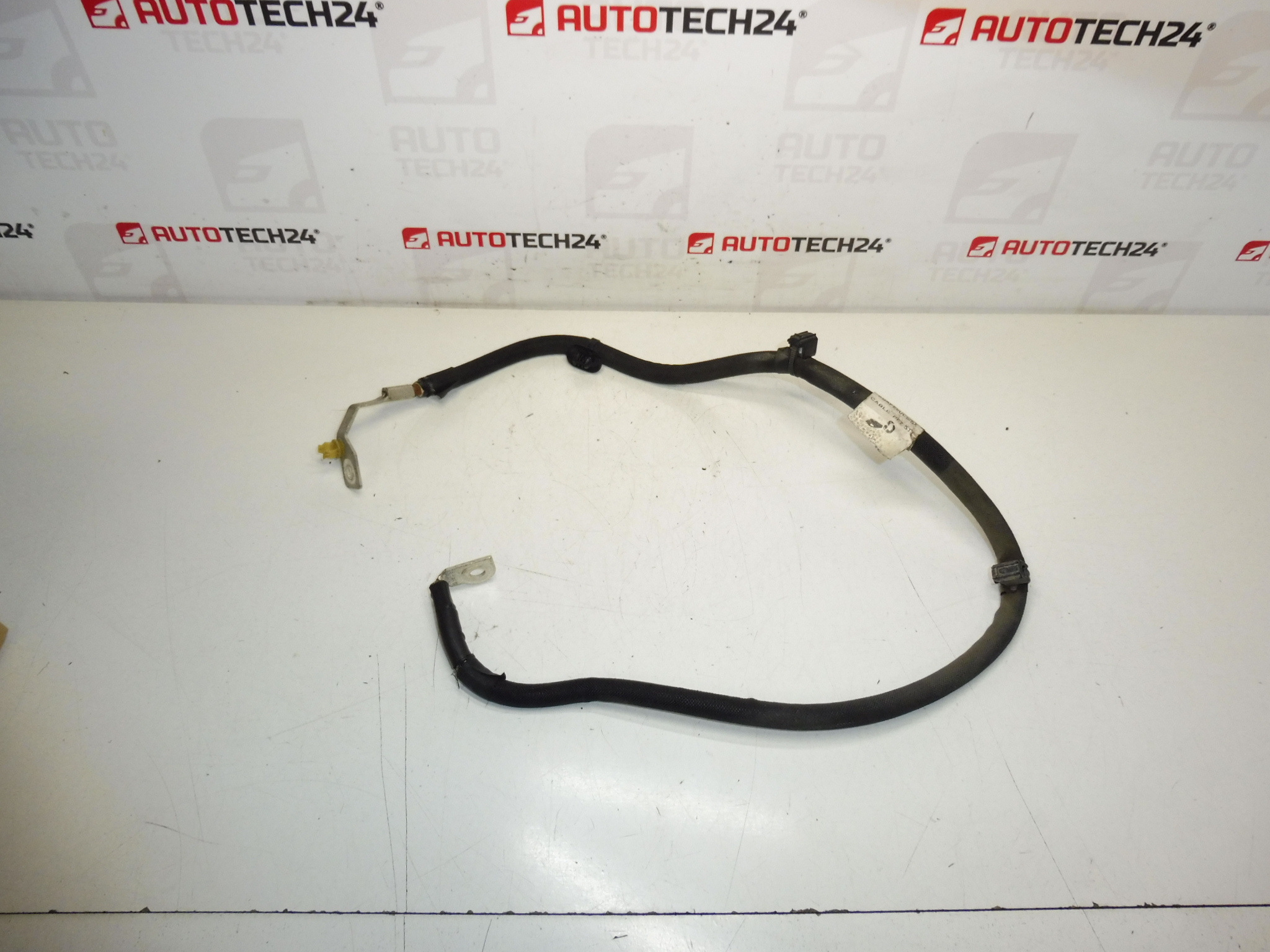 Kabel záporného pólu AKU 9676811480 5638NK