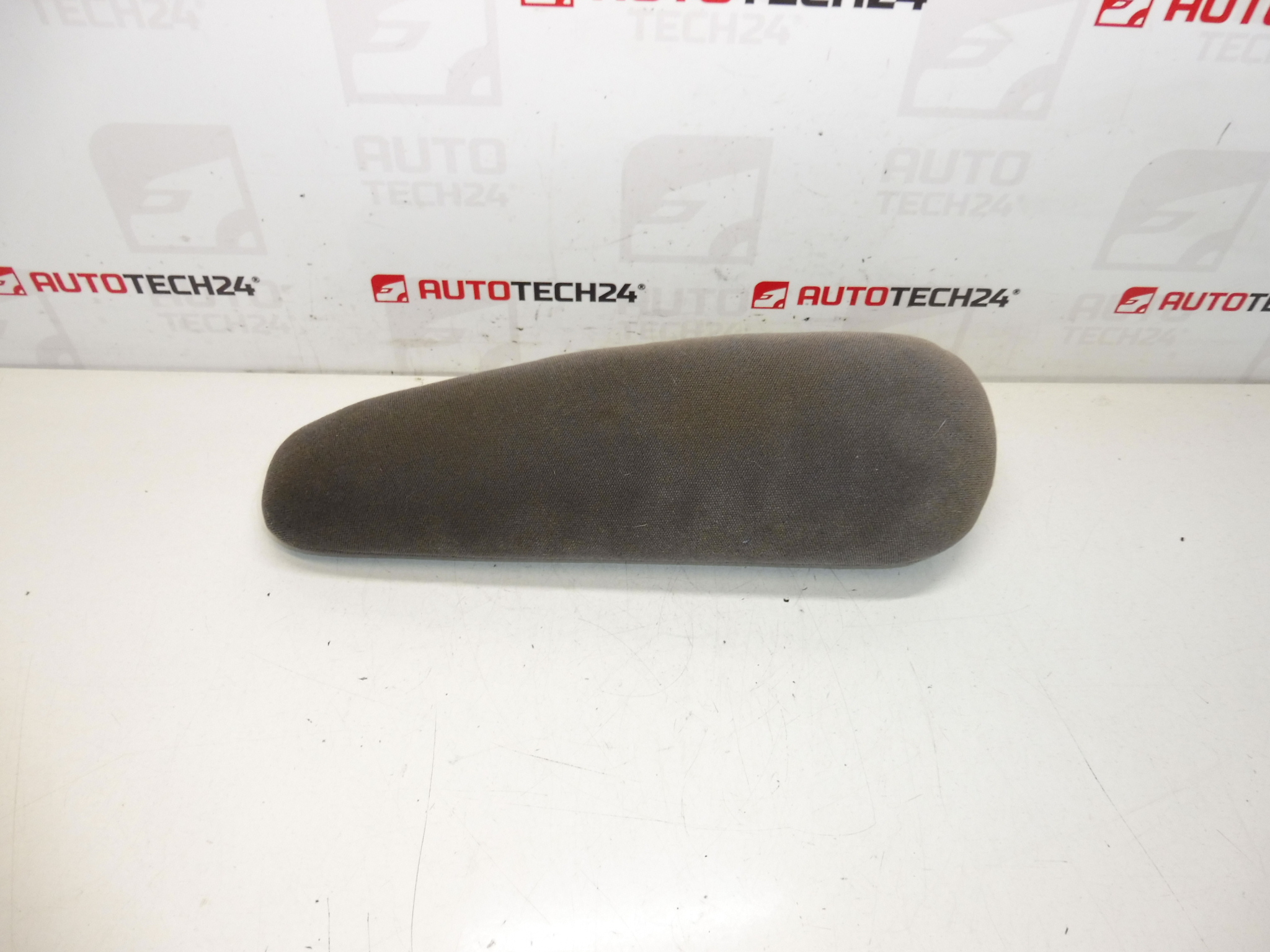Loketní opěrka řidiče Citroën Peugeot 883007