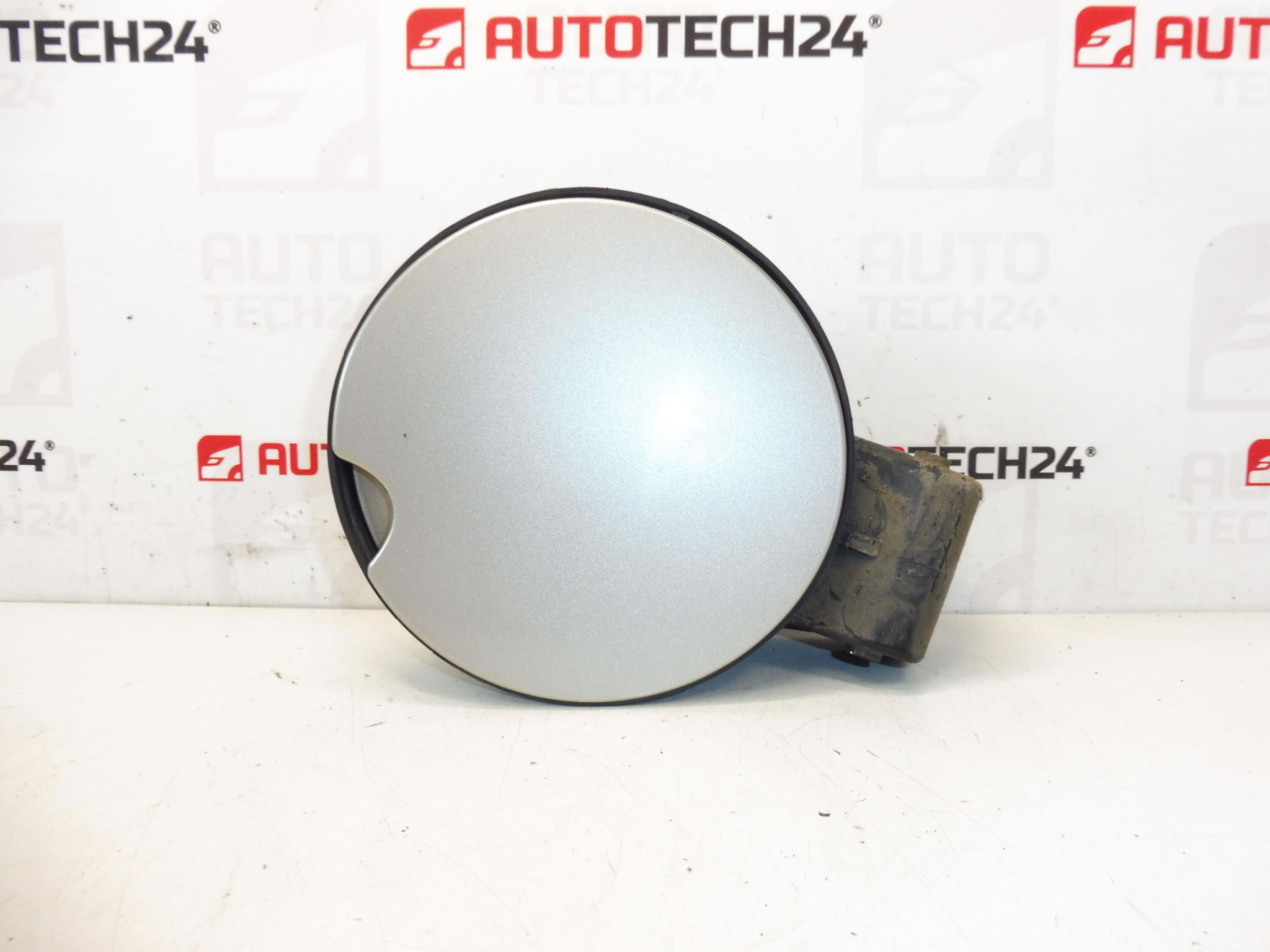 Víčko kryt nádrže Citroën C4 5 dveří 9650573477 1517C1 ETSC