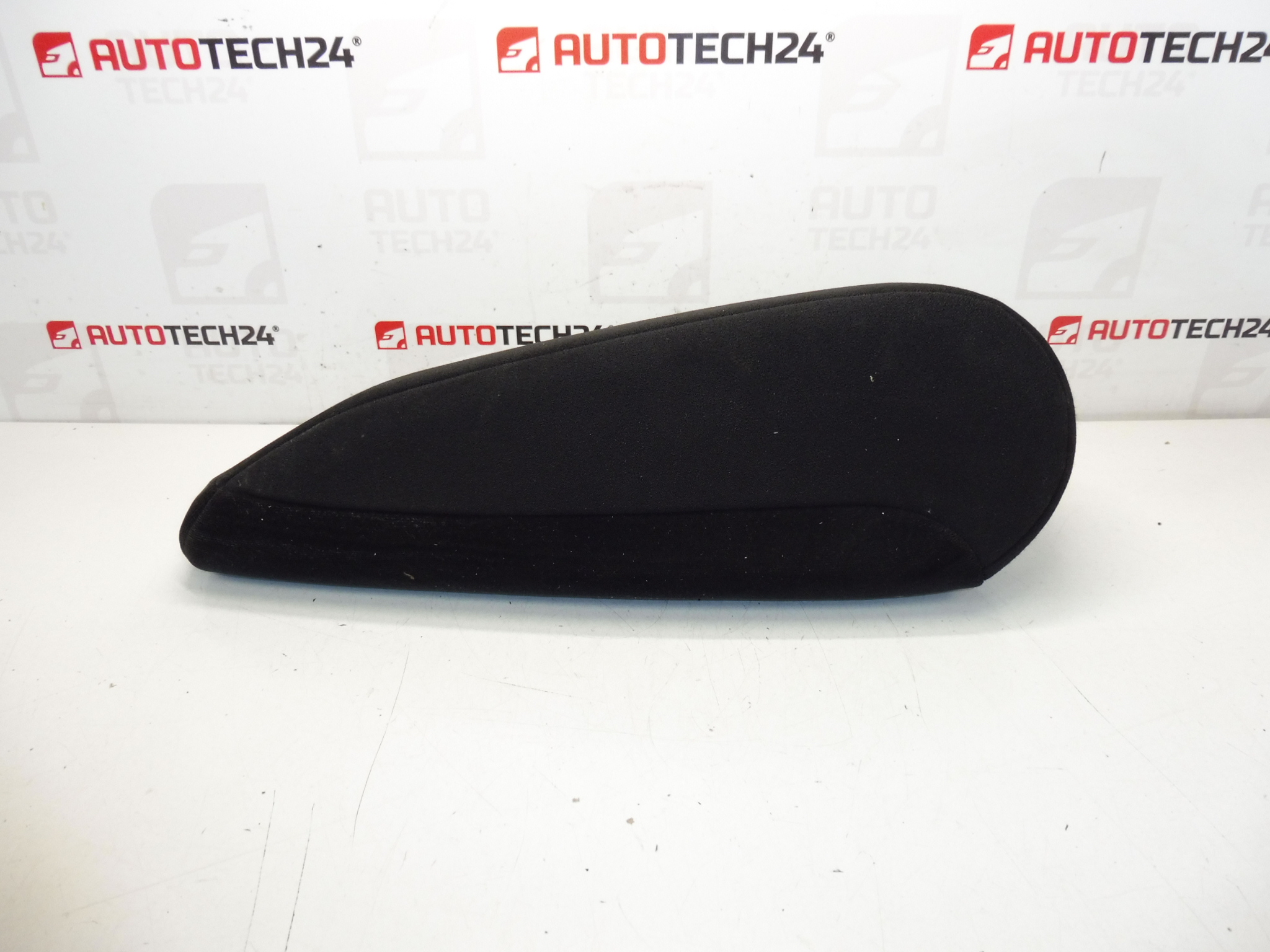 Loketní opěrka řidiče Citroën C4 Picasso 8830PY