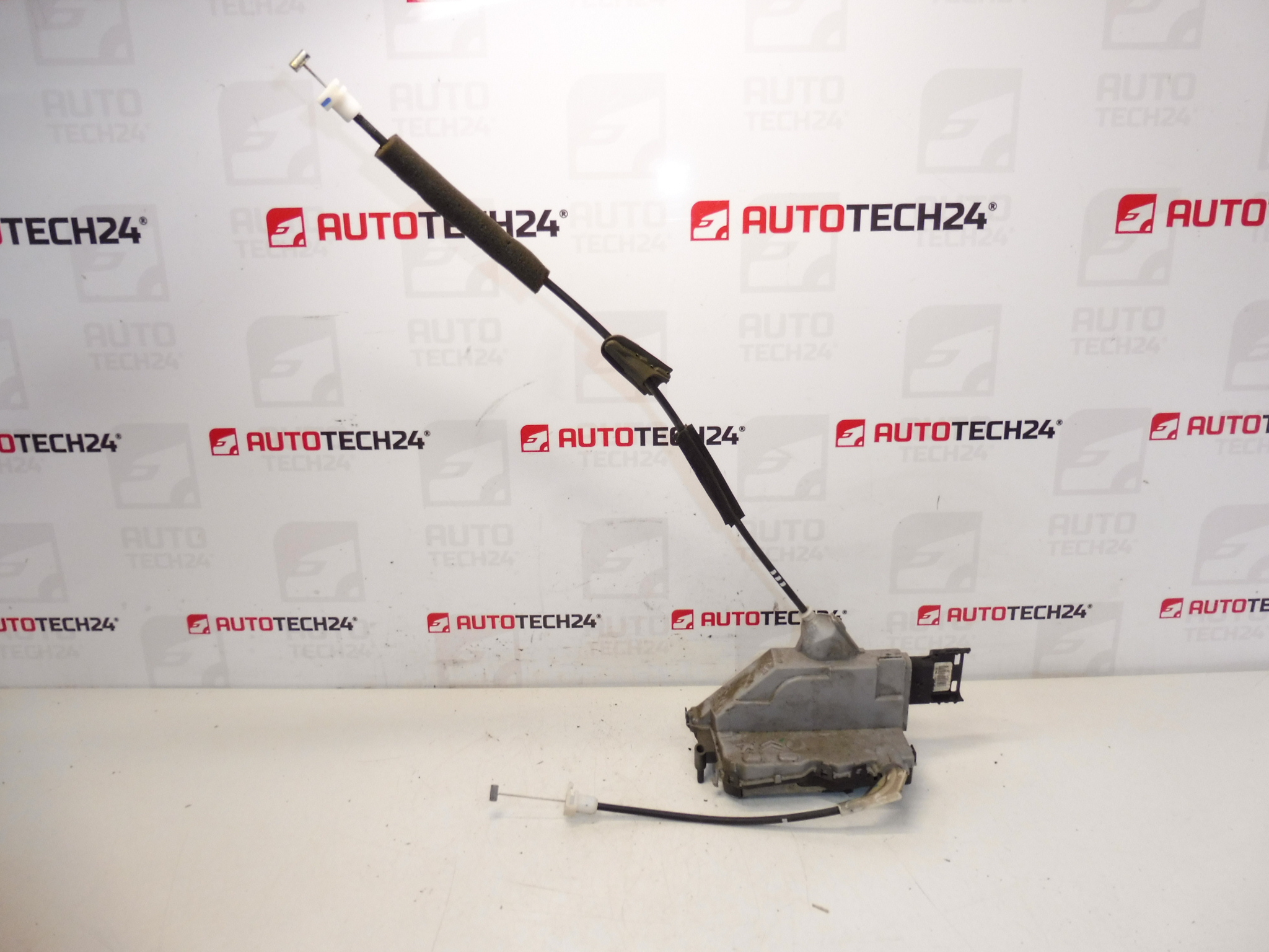 Zámek pravých zadních dveří Citroën C3 II A51 9800625180