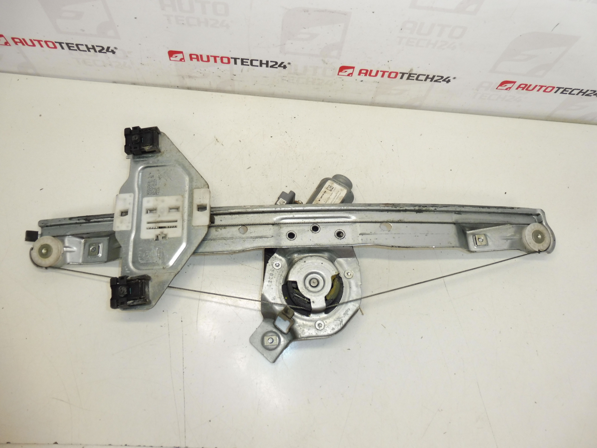 Mechanismus levého předního stahování okna Citroën C3 II A51 9221FR - Obrázek 2