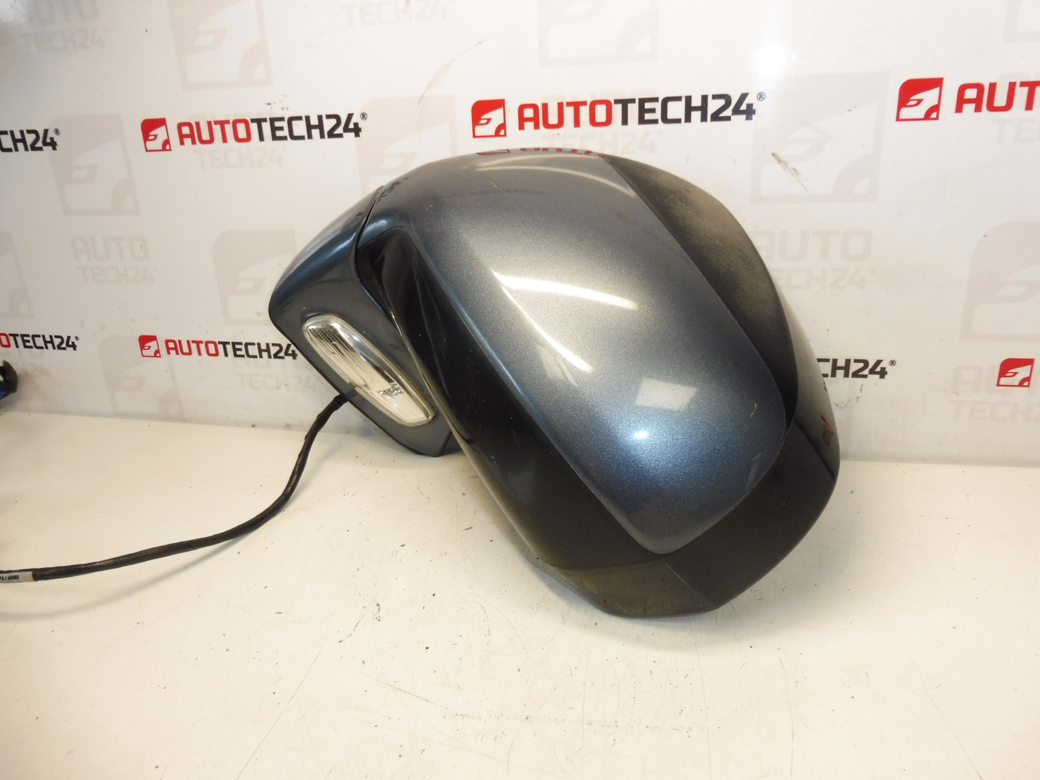 Levé zrcátko EZWD Citroën C4 Picasso 96851519XY 8153VS 8153H6