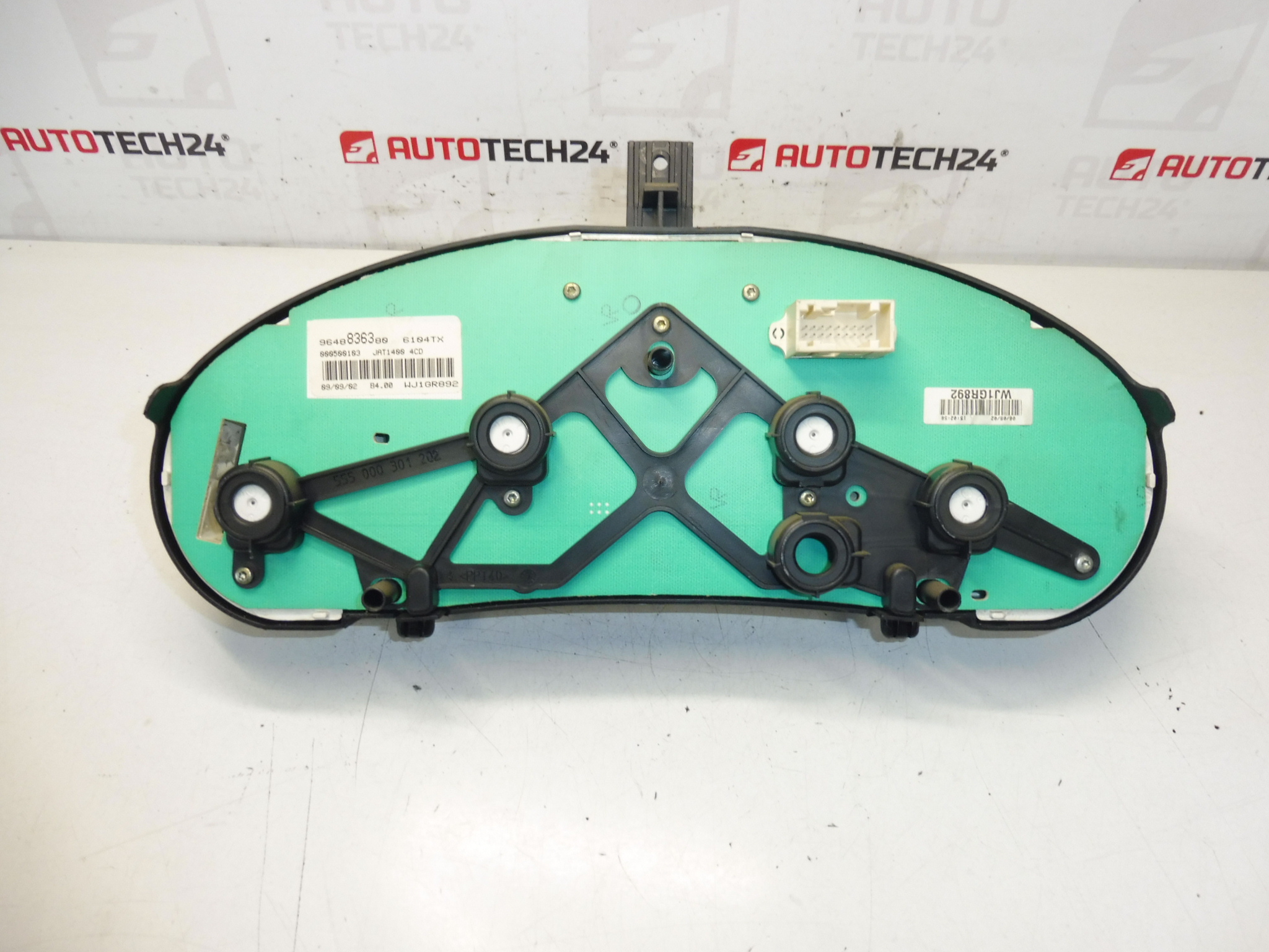 Tachometr 176 tisíc km Peugeot 206 9648836380 6104TX - Obrázek 2