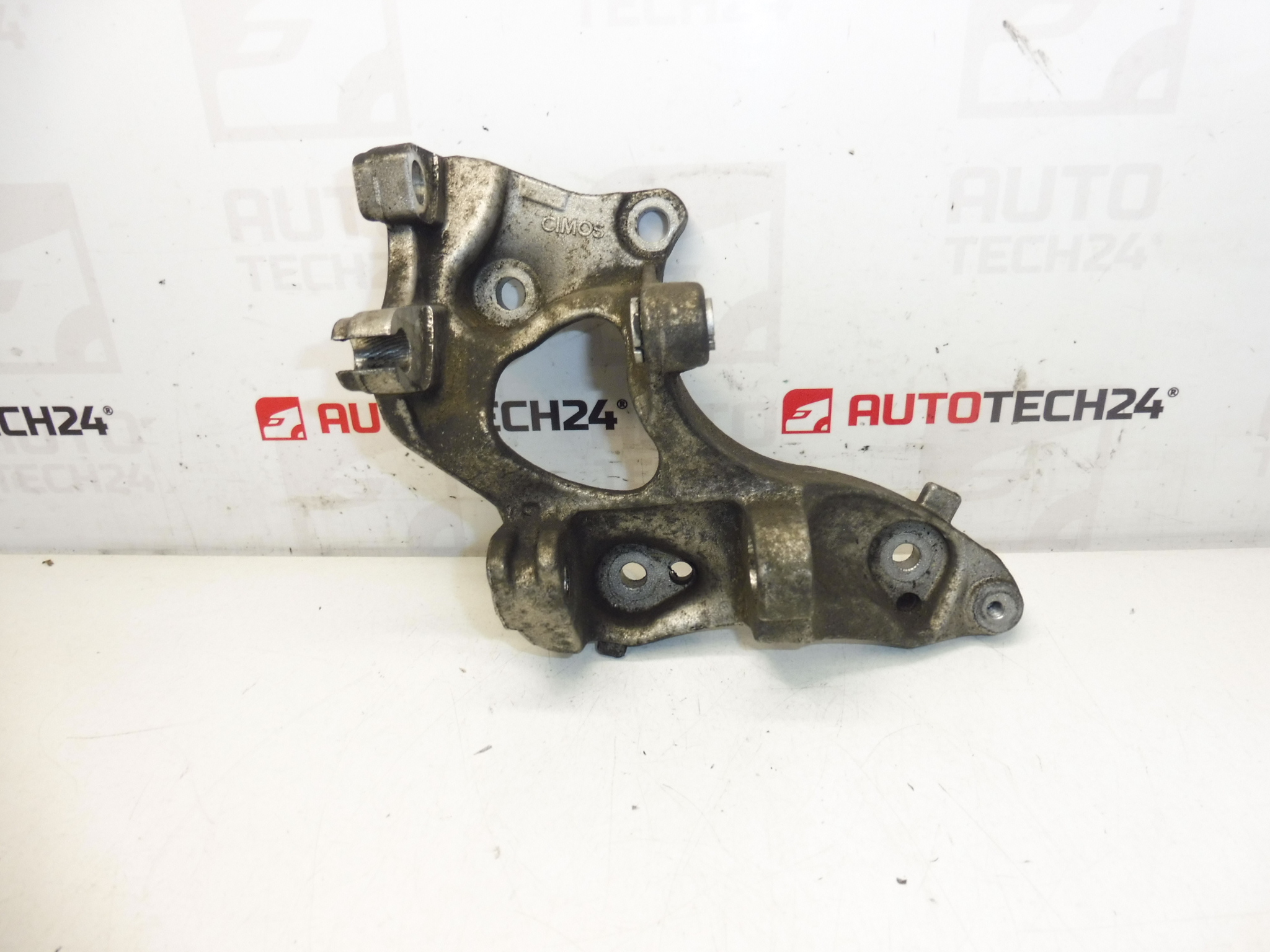 Držák Alternátoru Citroën Peugeot 9658199380 5706L1