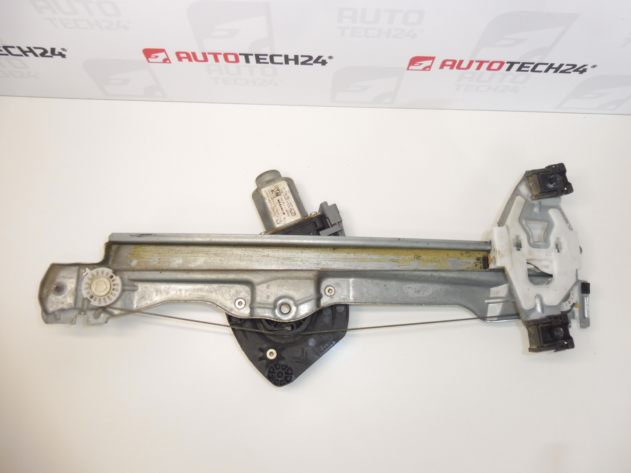 Stahování pravého zadního okna Citroën C4 B7 9820885080 9224H4 - Obrázek 2