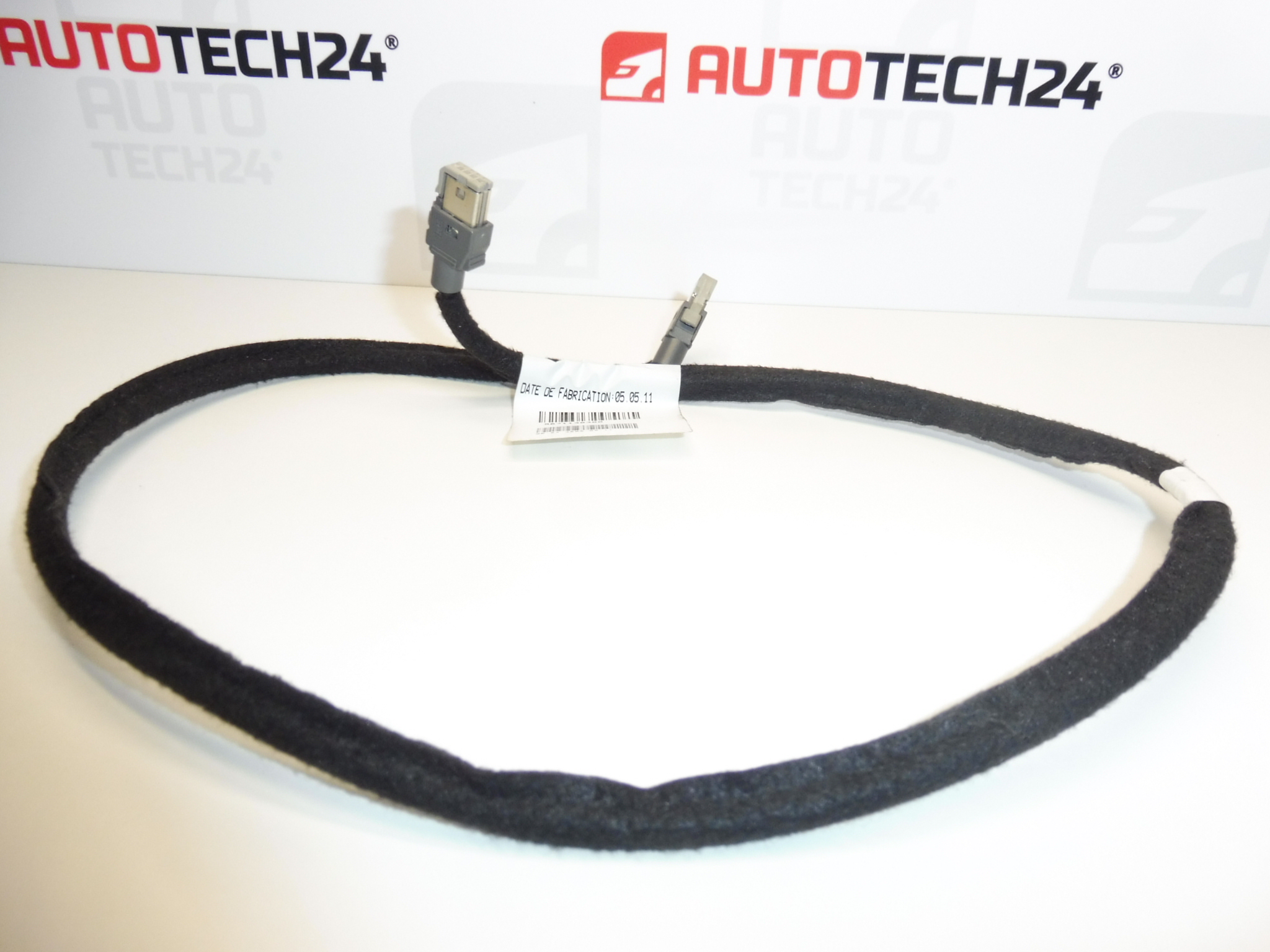 Svazek USB Citroen Peugeot 9671138380 6574SV - Obrázek 2