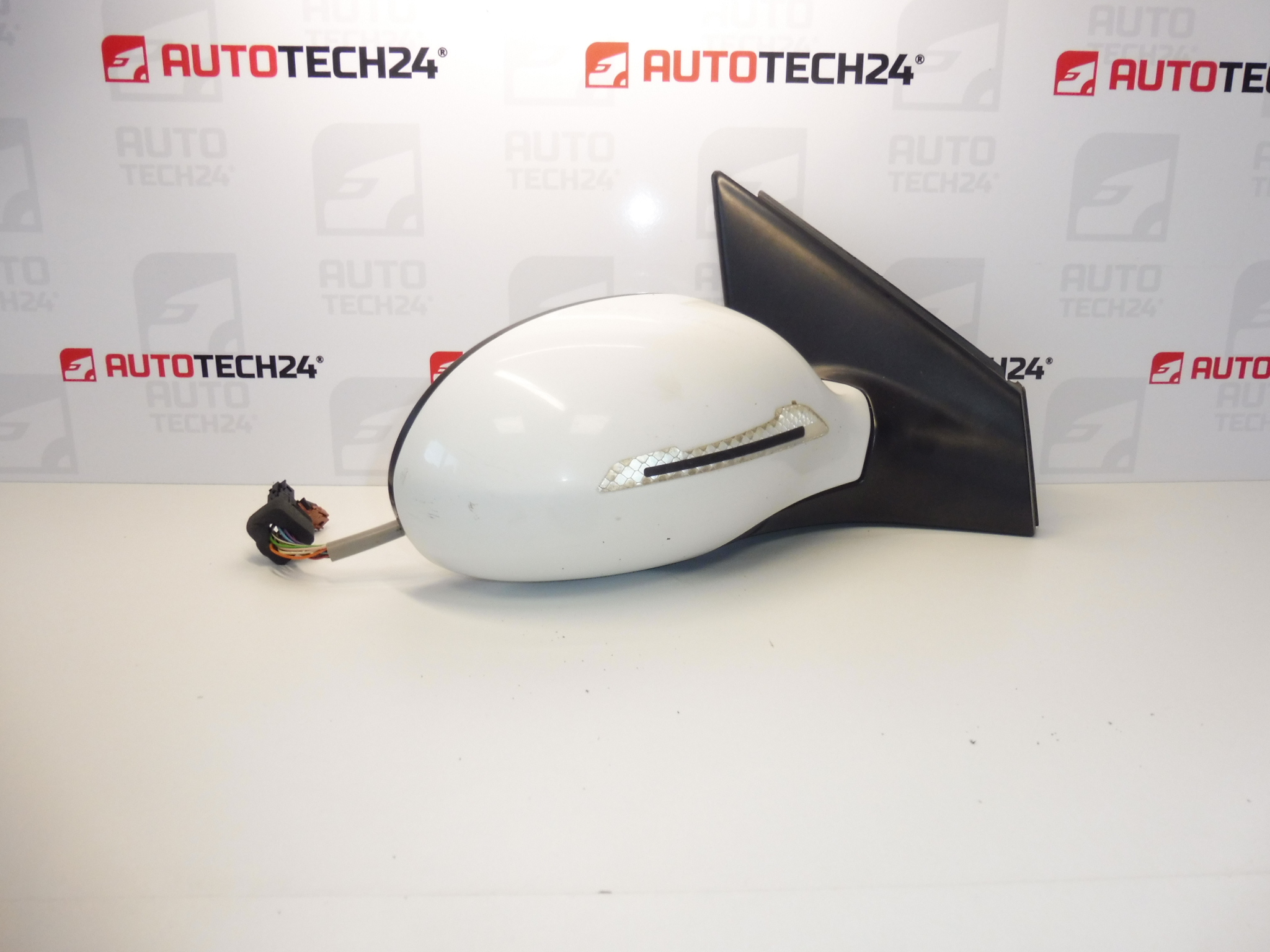 Pravé zpětné zrcátko Citroën C5 elektricky sklopné EWPB 96532993XT 8149WH