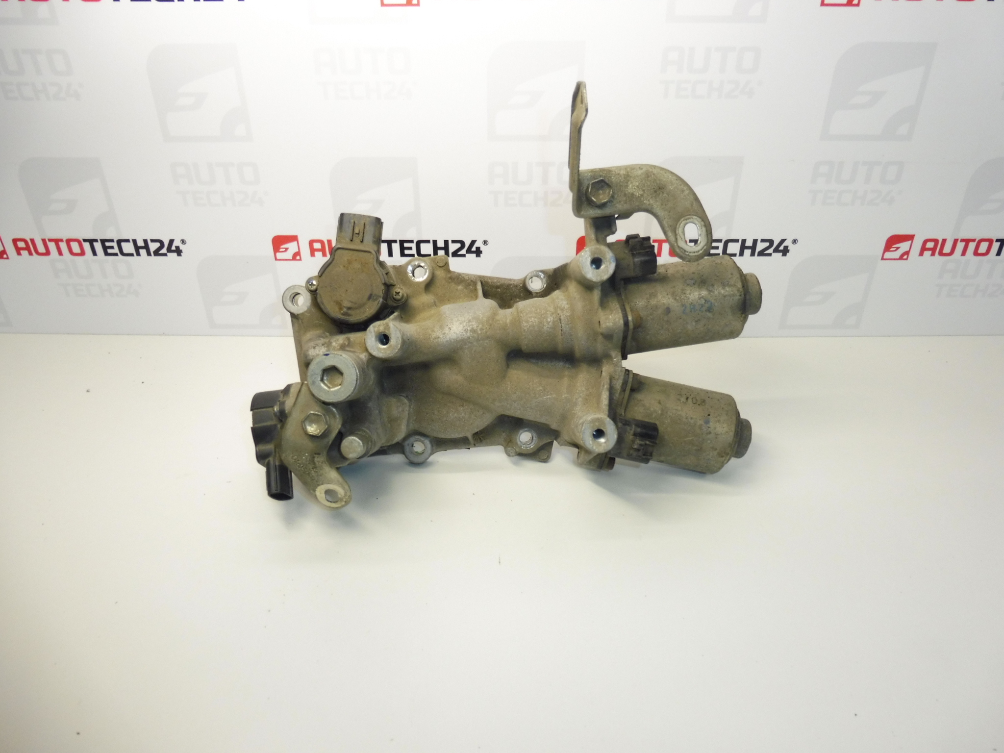 Akční člen řízené převodovky Citroën Peugeot 1607835380 1614171680