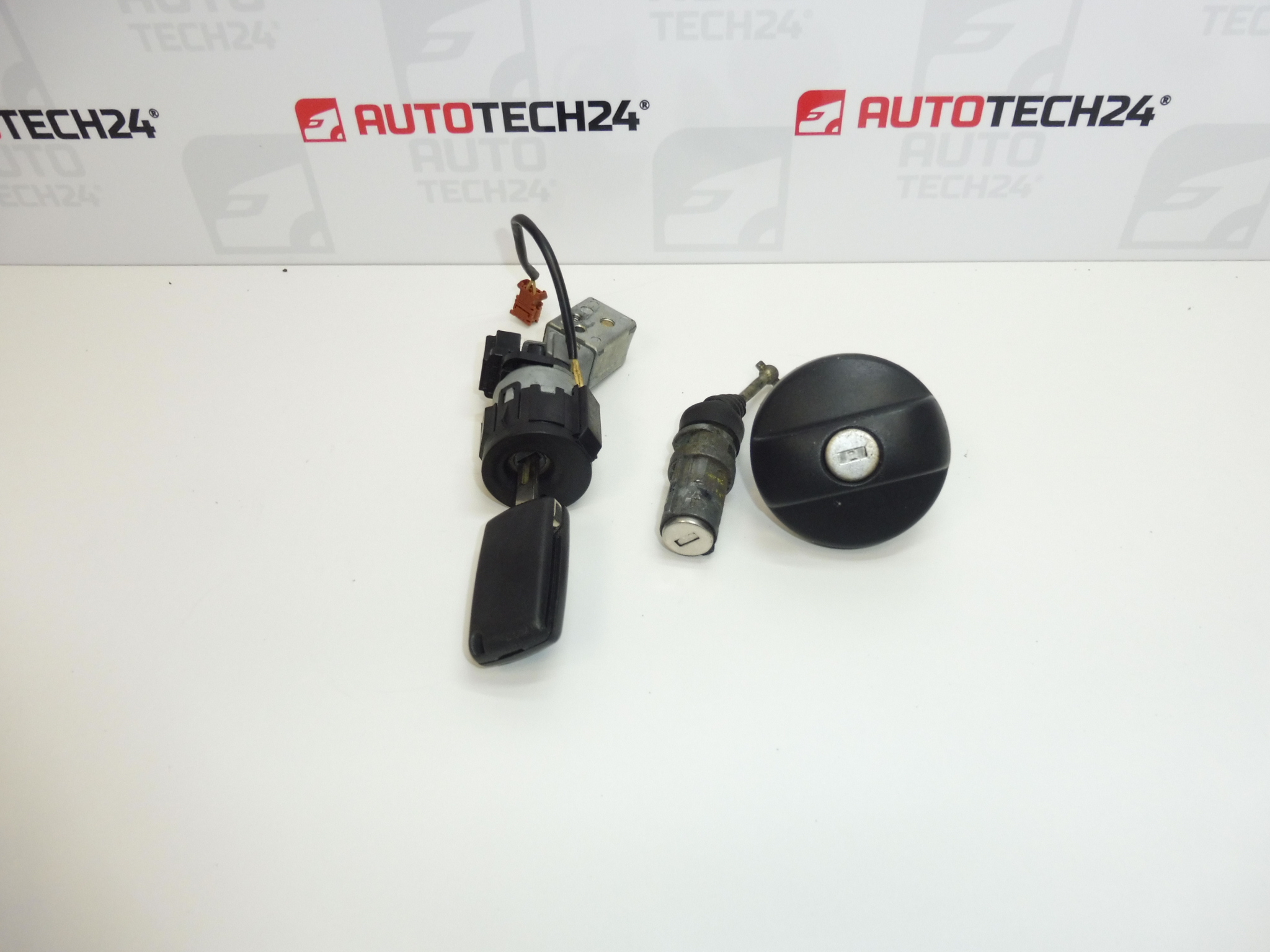 Sada zámků, 1 klíč Peugeot 307 CC 4162KH