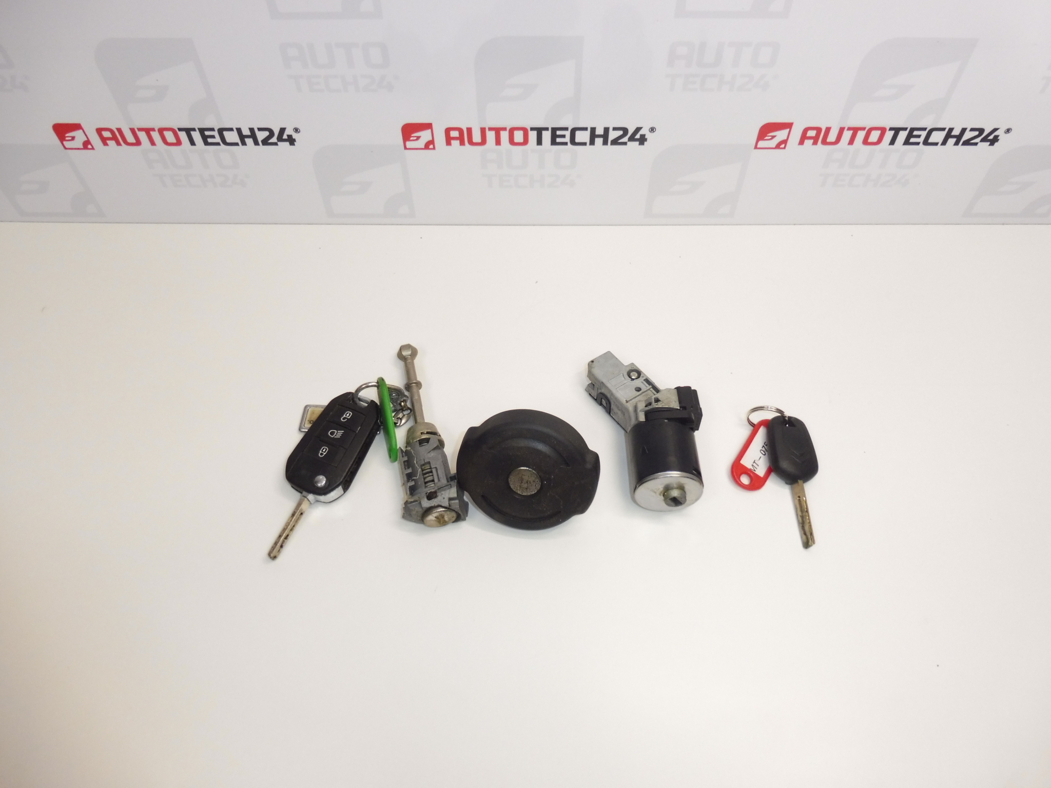 Sada zámků, spínací skříňka 2 klíče Citroën Berlingo K9 1608682880 9819249680
